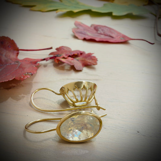 Marigold Rainbow Moonstone, 18kt. Gold